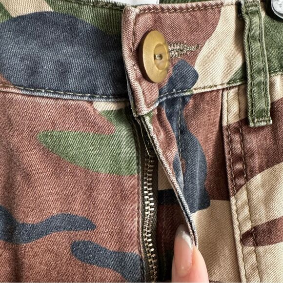 Urban Outfitters Authentic Camo Cargo Pants 8 Ankle Ties Pockets Grunge - Picture 6 of 8